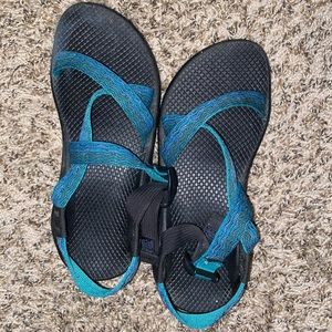 women’s chacos